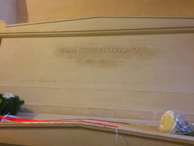 grave of Marie Sklodowska-Curie grave of Marie Sklodowska-Curie