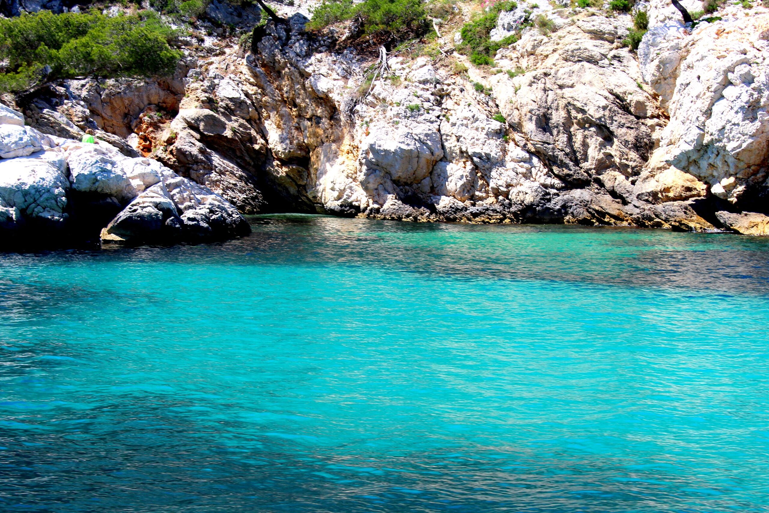 Cote d'Azur color of the water