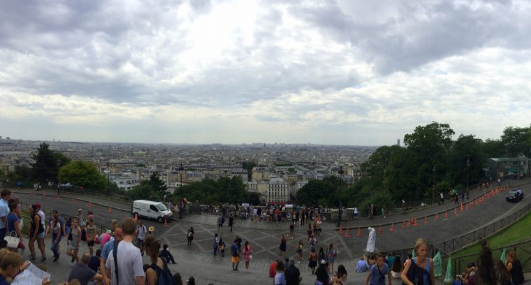 Panoramiczne zdjęcie zrobione ze wzgórza Montmartre