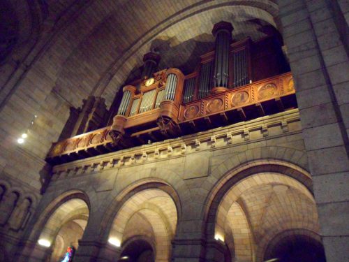 Organy piszczałkowe w Bazylice Sacre-Coeur