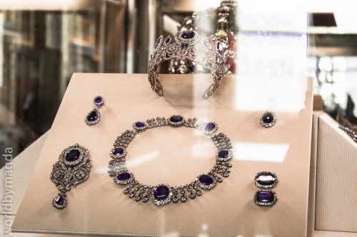 Królewska biżuteria w Luwrze