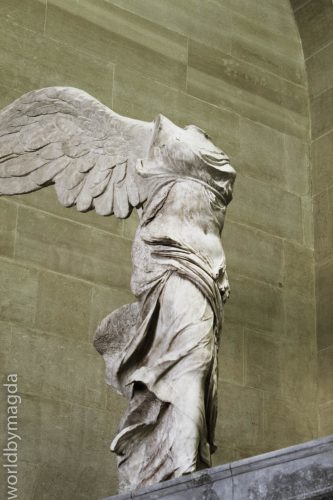 The Winged Victory of Samothrace in Louvre