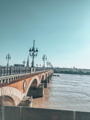 Pont de Pierre czyli kamienny most w Bordeaux