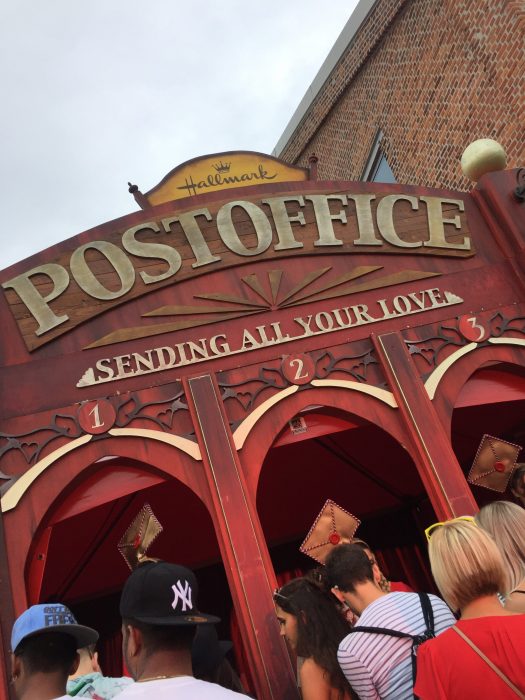 poczta na Tomorrowland