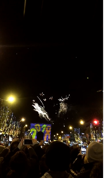 Sylwester w Paryżu. 