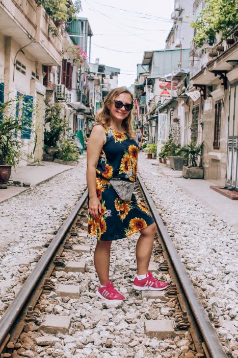 Train street w Hanoi