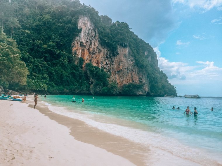 Wyspa Phi Phi co robić