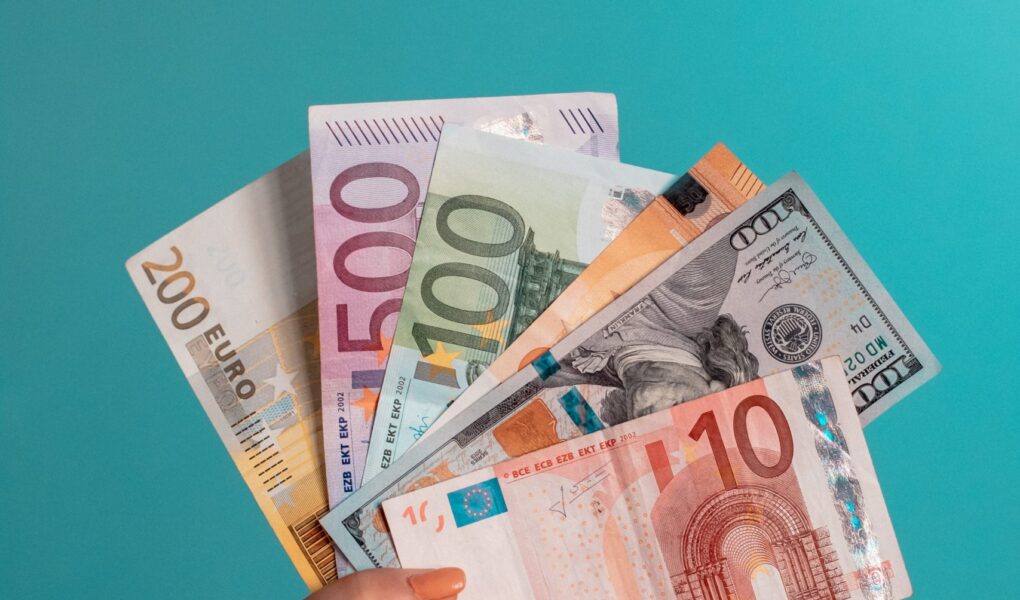 Jak założyć konto bankowe we Francji?