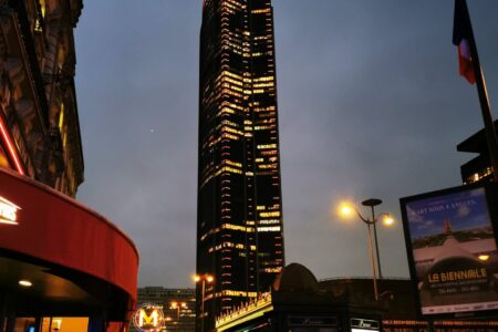 Co robić wieczorem w Paryżu?