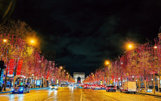 Pola Elizejskie: przewodnik po najbardziej kultowej alei Paryża