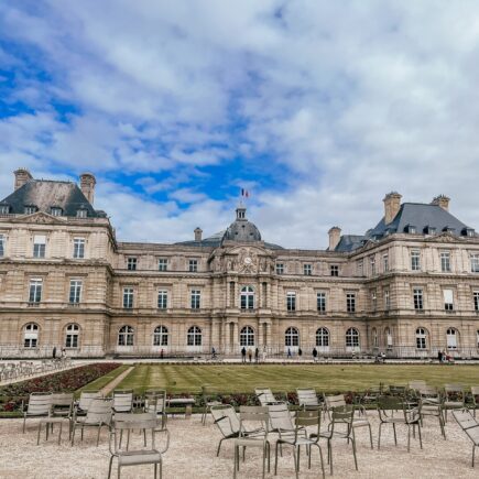 Oszustwa w Paryżu: Jak złodzieje nabierają turystów?